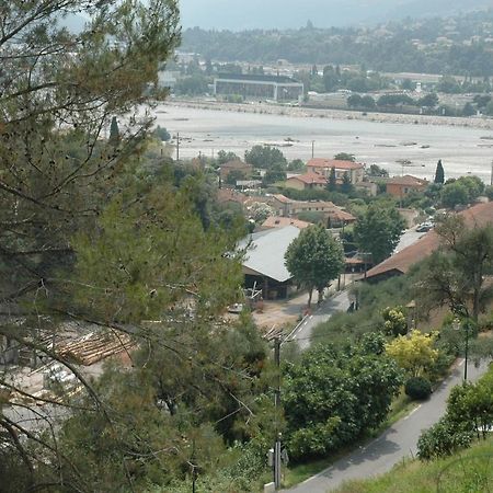 شقة La Vigne Sous Les Pins Castagniers المظهر الخارجي الصورة